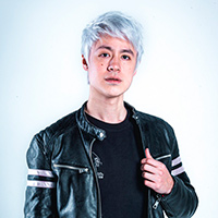 传记 Liu