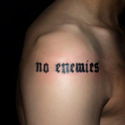 封面 Steve Angello & Sebastian Ingrosso feat. Namasenda - No Enemies