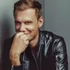 封面 Armin van Buuren - We Are Here To Make Some Noise (Radio Edit) Armin van Buuren - We Are Here To Make Some Noise (Radio Edit)