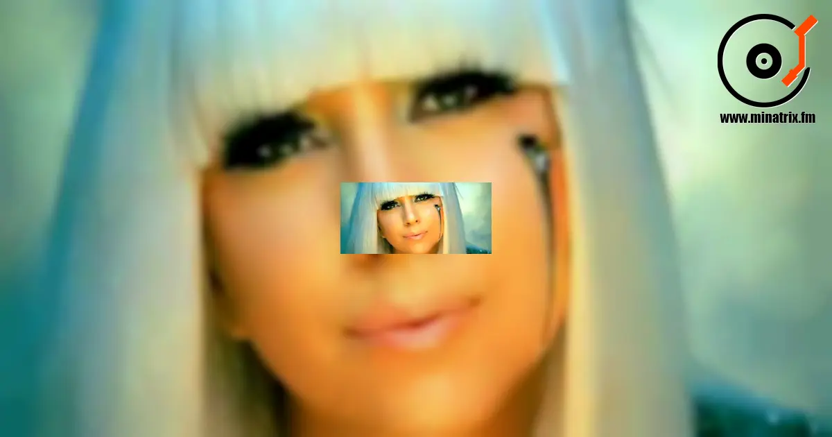 Lady Gaga 是个对父母很听话的女儿。